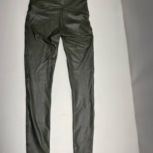 SPANX Dark green faux leather leggings size M - Picture 8 of 8